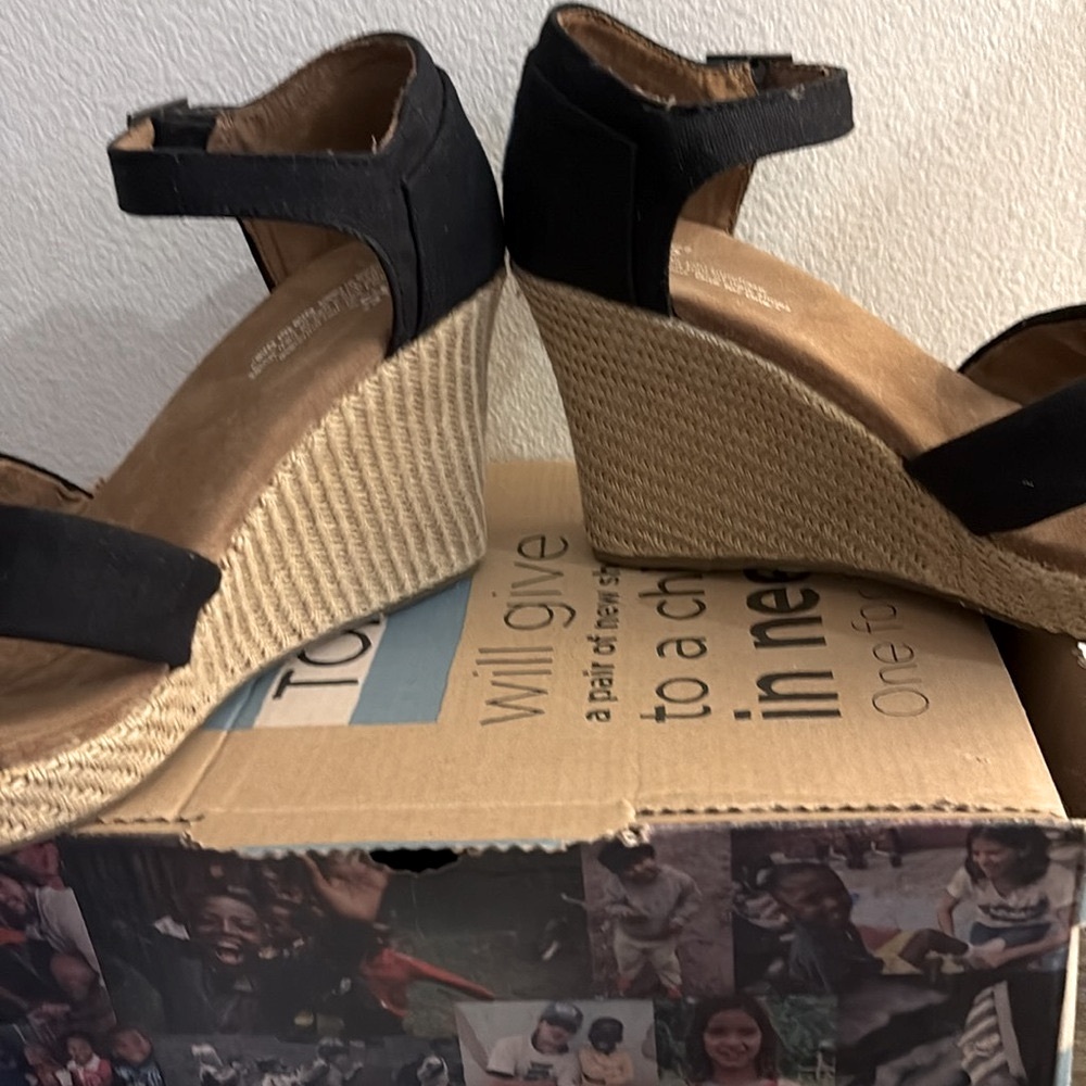 [TOMS] Black Canvas Strappy Open-Toe Espadrille Sandals Wedges Womens 10 w/ Box - Picture 12 of 16